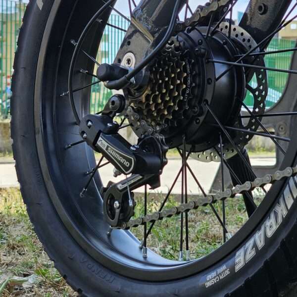 bici elettrica con batteria integrata fat bike tornado v1.0 250w 36v grey (ex demo) Bici elettrica con batteria integrata Fat Bike Tornado v1.0 250W 36V Grey (EX-DEMO)